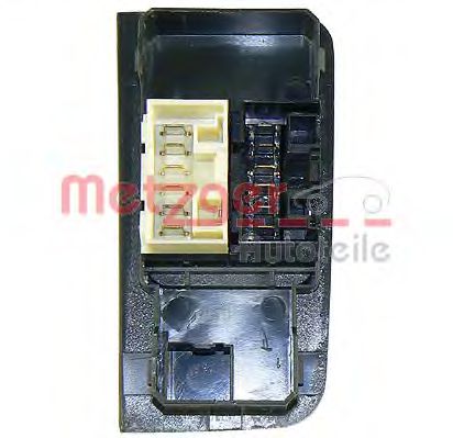 Кнопка стеклоподьемника FIAT/ALFA/LANCIA 720653060 Кнопка стеклоподьемника FIAT/ALFA/LANCIA 720653060